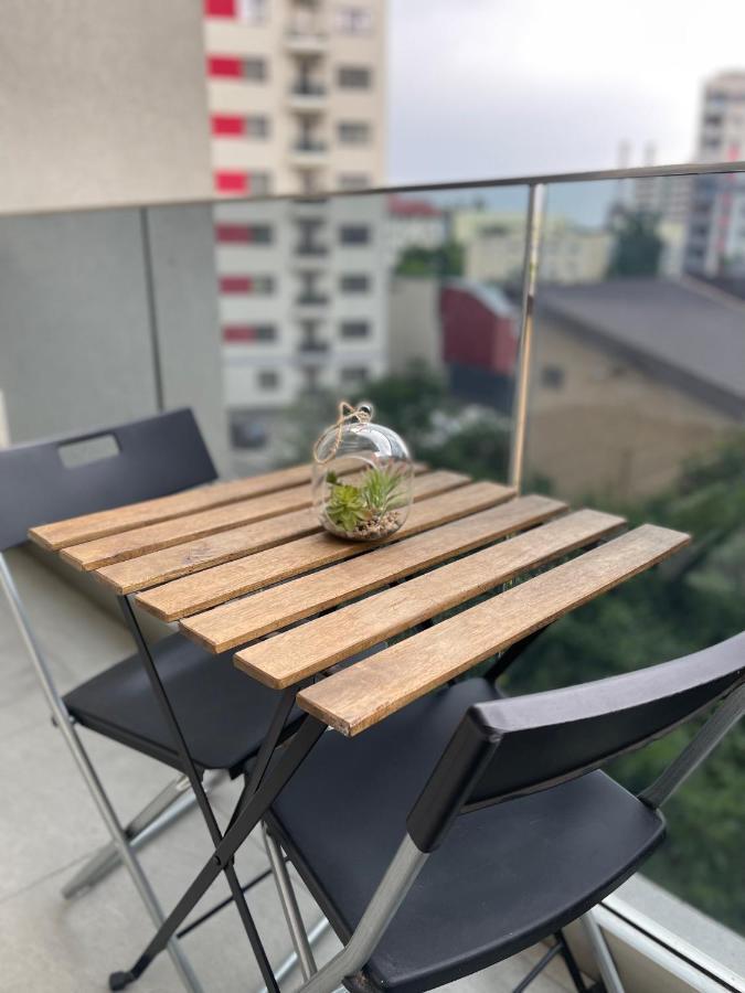 Retreat Luxury Apartment Near Presidential Palace Bukares Bagian luar foto